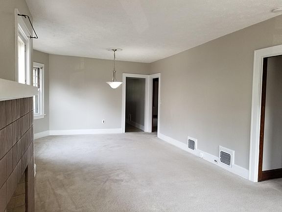 2nd image of 3649 Amberson Ave #2