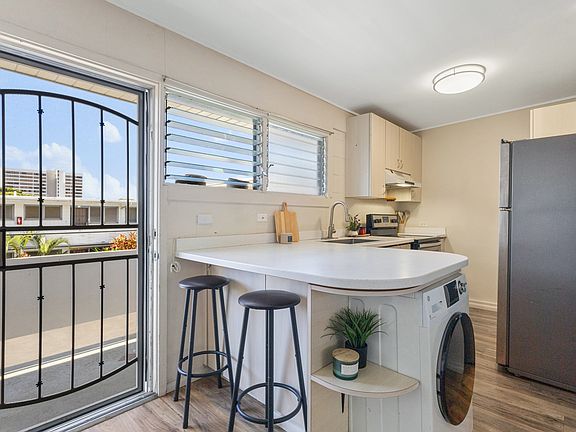 2nd image of 1707 Anapuni St #9-1