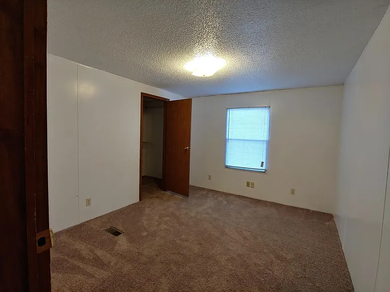 522 Bear Tooth Ln — Photo 6