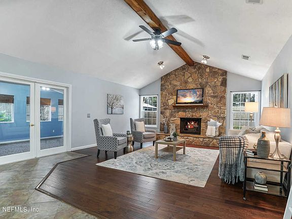 5th image of 3369 Viceroy Dr N