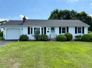 14 Fairground Cir, Norwich, CT 06360