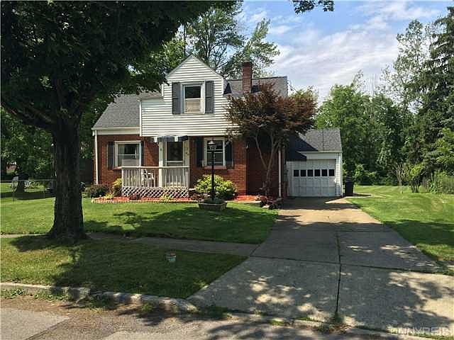 1st image of 44 Sharon Pkwy