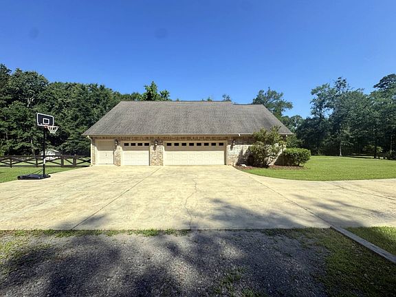 4th image of 361 Whippoorwill Rd