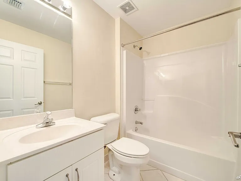 106 Middleburg Dr — Photo 21