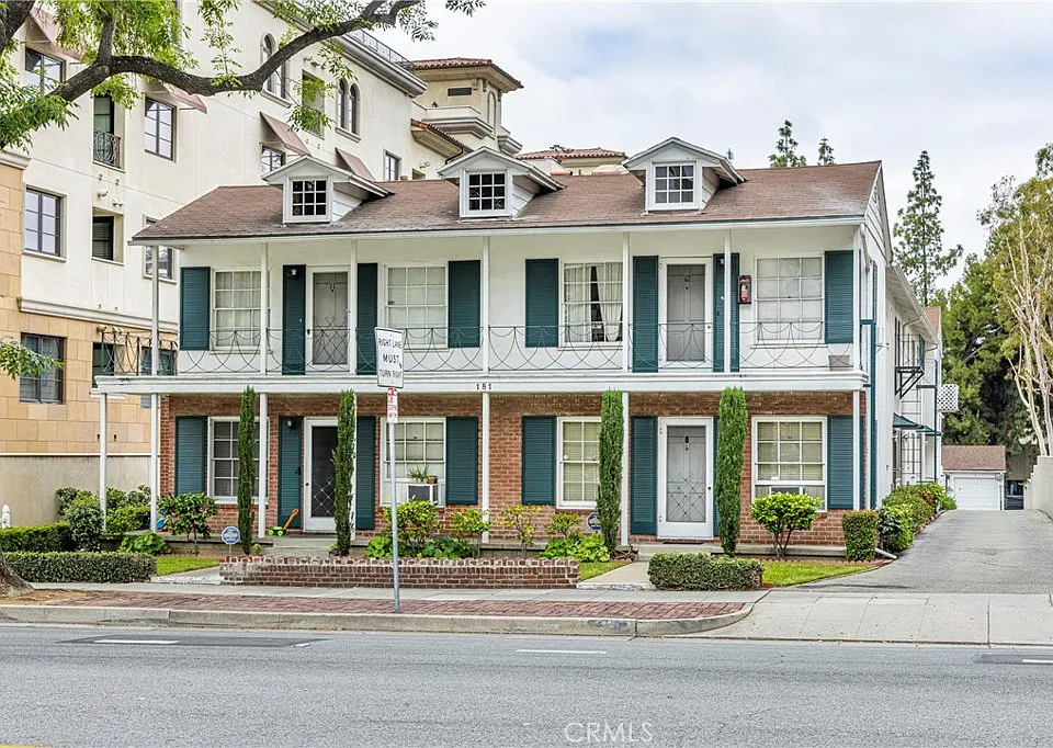 181 S Marengo Ave #13