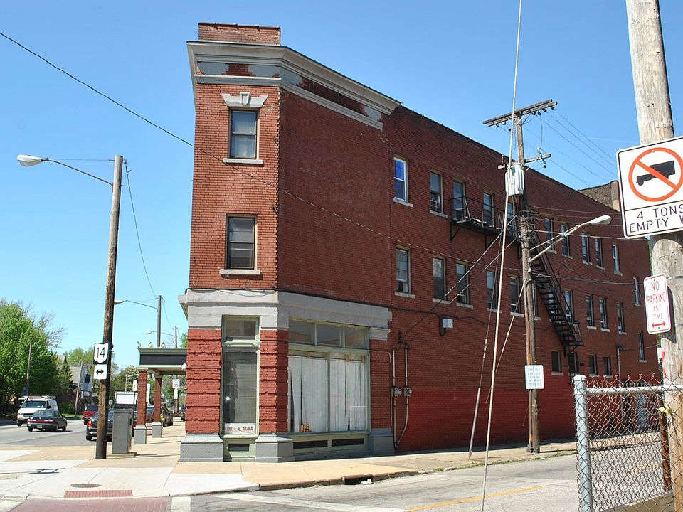 2nd image of 3365 E 55th St