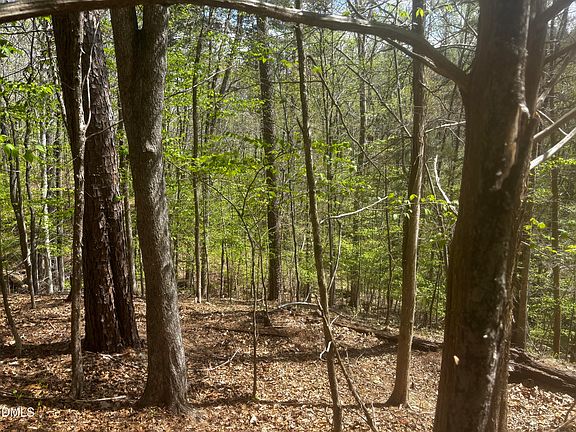 2nd image of 16 Quail Hollow Dr #16