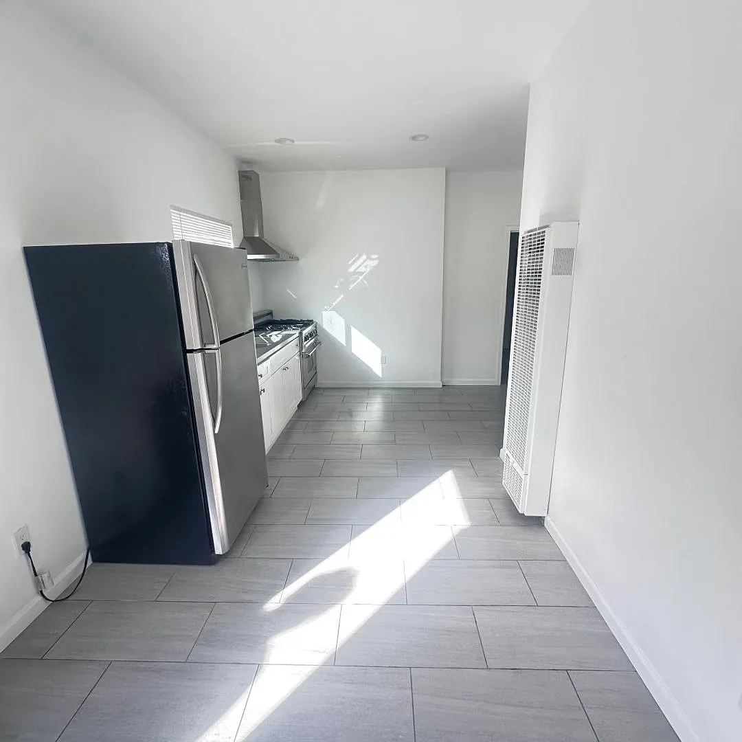 1328 E. 21st St. — Photo 3