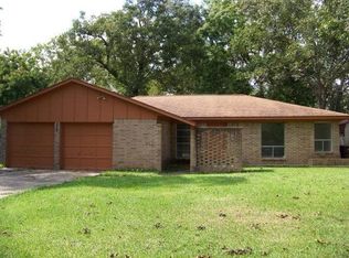 737 Hollyhock St, Richwood, TX 77531