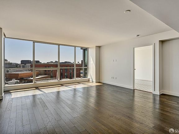 5th image of 708 Long Bridge St APT 908
