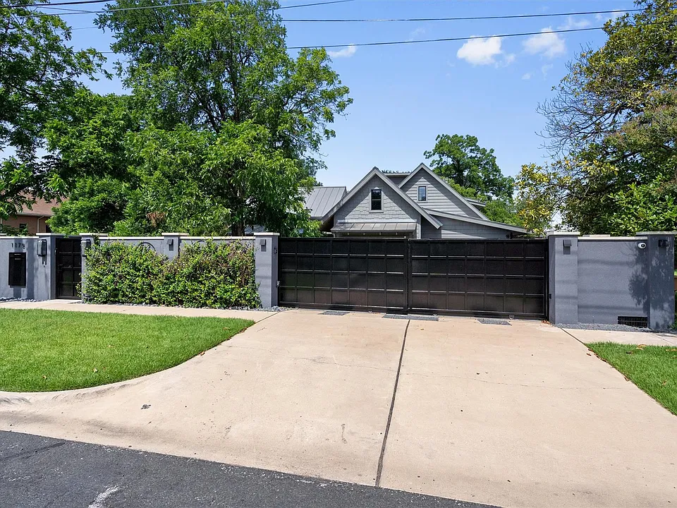 1175 San Bernard St