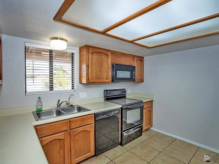 12354 E Calle Maria — Photo 6