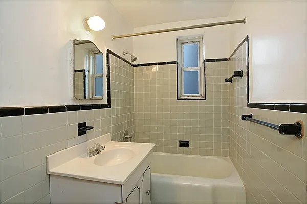 Sold by Citi Habitats | media 17