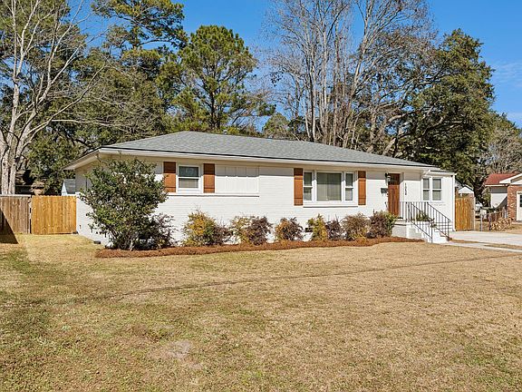 4th image of 1054 Keats Rd