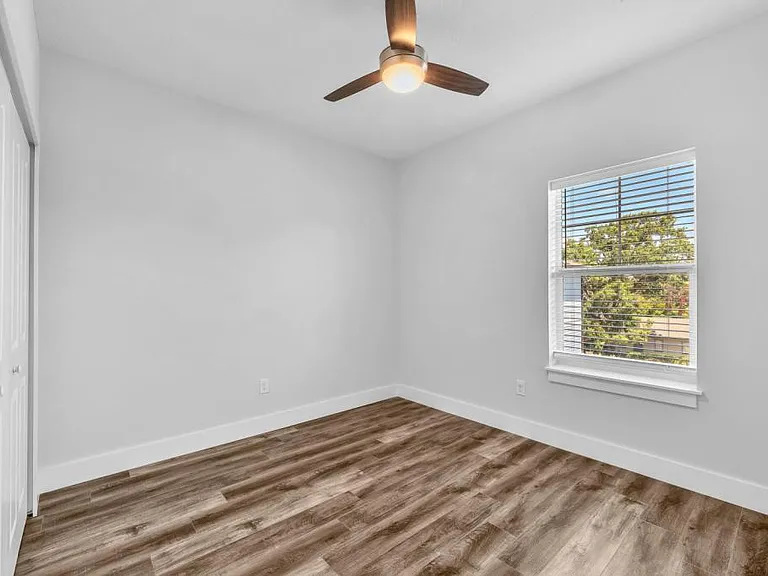 3120 W Azeele St #1 — Photo 54