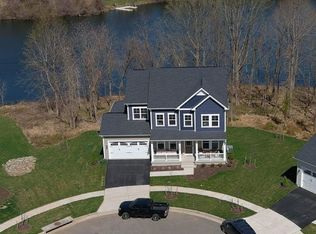 17864 Ridgewood Pl, Round Hill, VA 20141