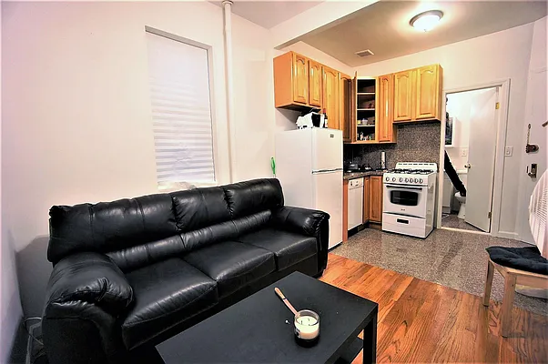 Rented by Compass | media 1