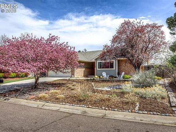 2nd image of 139 Palisade Cir