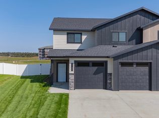 1180 39th Ave W, Dickinson, ND 58601