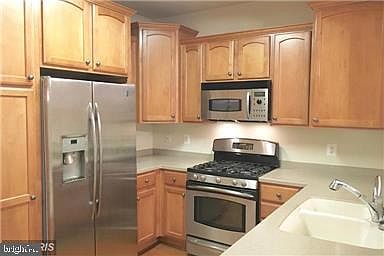 3rd image of 7065 Heritage Hunt Dr APT 109