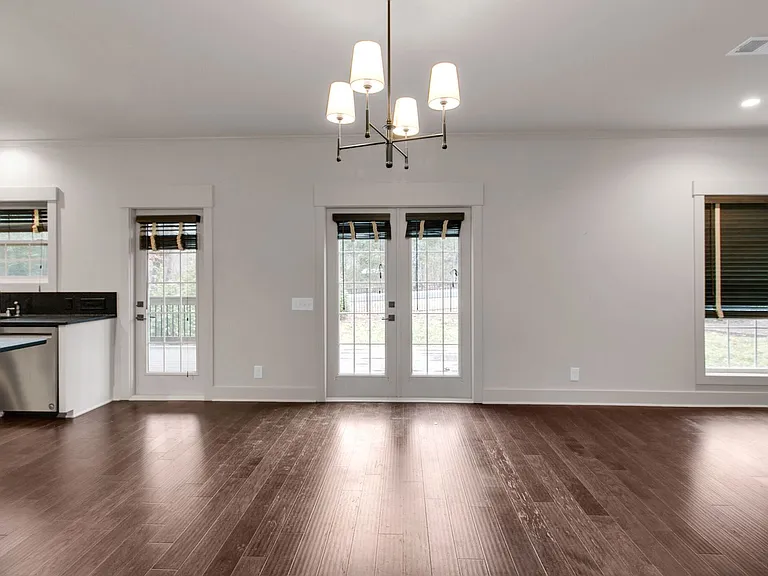 844 Jersey Dr — Photo 13