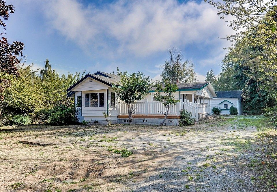 1st image of 32503 80th Dr NW