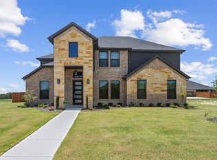 1928 Comanche Dr, Desoto, TX 75115