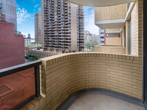 3rd image of 311 E 38th St APT 7E
