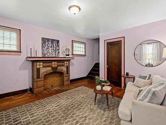 4th image of 2230 Fairland St