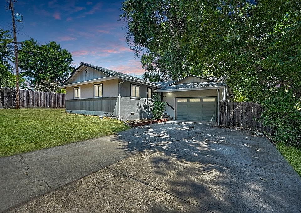 1st image of 8631 Phoenix Ave