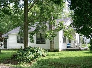 906 Morris Ave, Mountain Grove, MO 65711