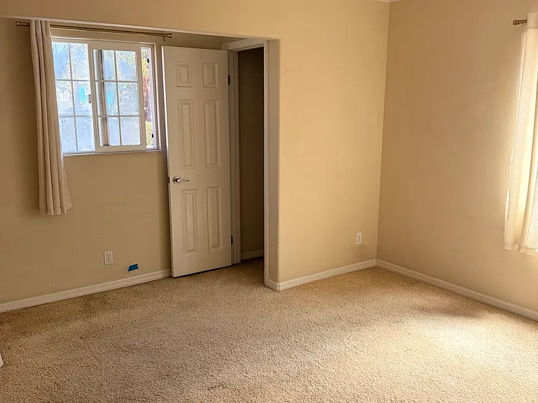 853 Thomas Ave — Photo 5