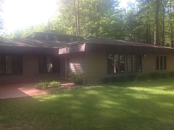 2nd image of 11690 Richardson Cir