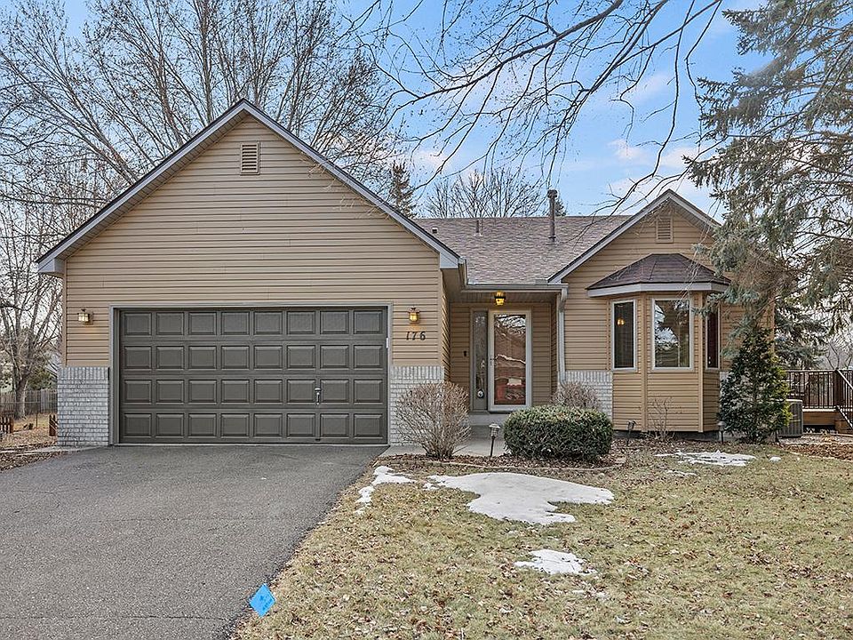 1st image of 176 Green Briar Dr