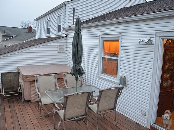 3rd image of 120 Evans Dr