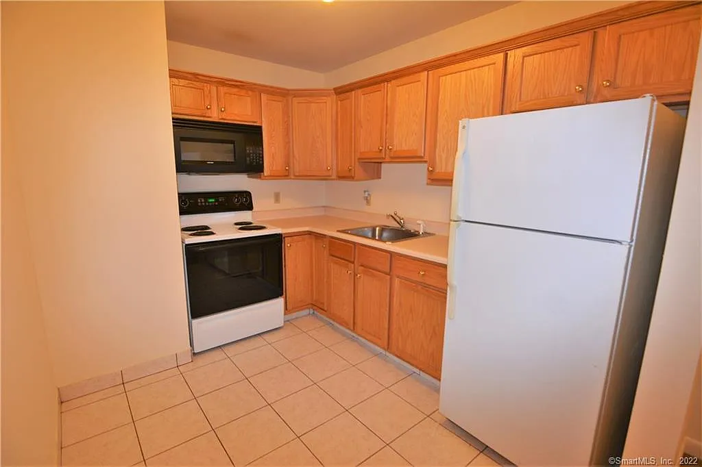 Building Photo - 187 Scott Rd #2C