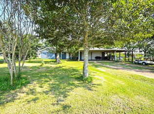 14920 Bj Dusek Rd, Wallis, TX 77485