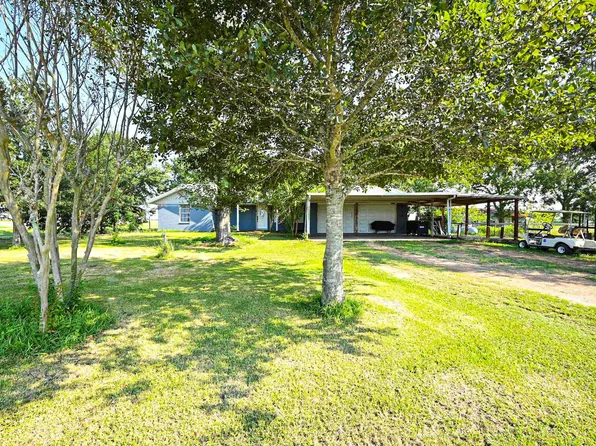 14920 Bj Dusek Rd, Wallis, TX 77485