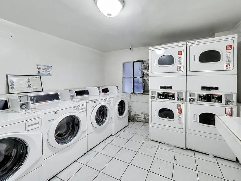 536 Leavenworth Street — Photo 13