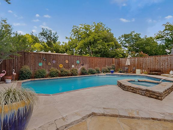 2nd image of 6917 Truxton Dr