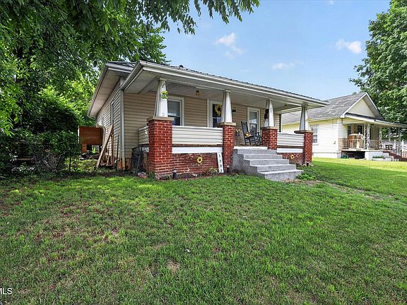 2nd image of 1307 E Millard St