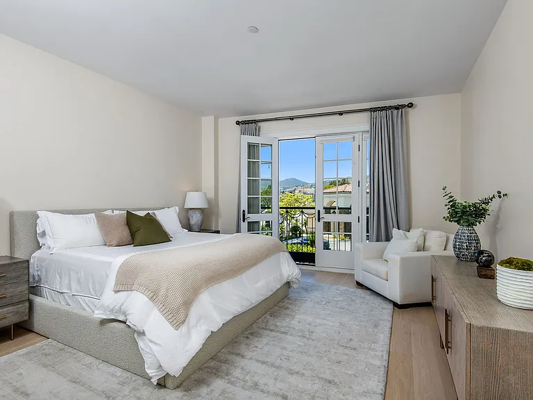 The Residences at Palisades Village — Photo 82
