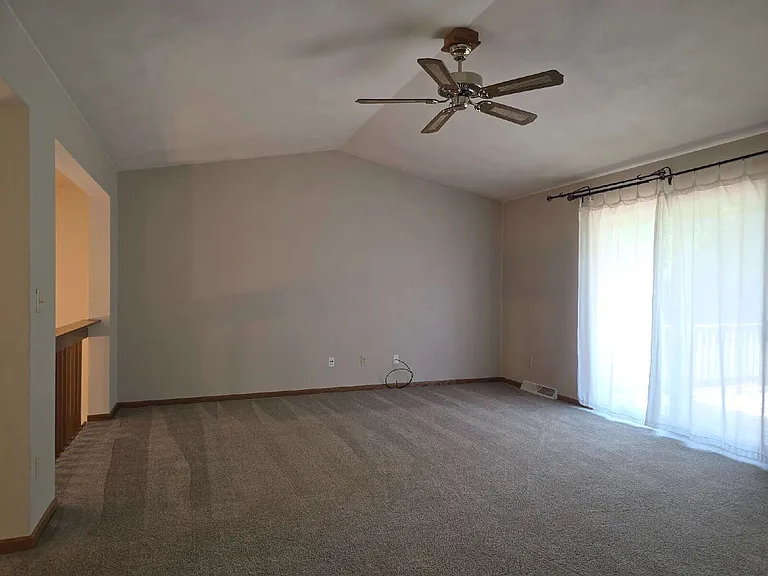 3409 N Meade St — Photo 8