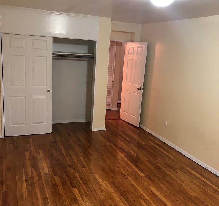 2nd image of 3268 Decatur Ave