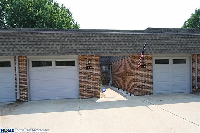 1st image of 3520 Neerpark Dr