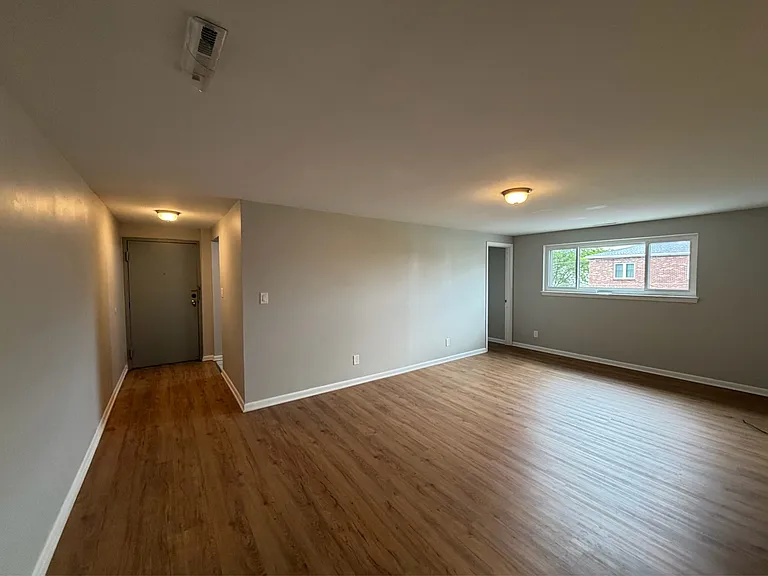 118 Denrose Dr — Photo 11