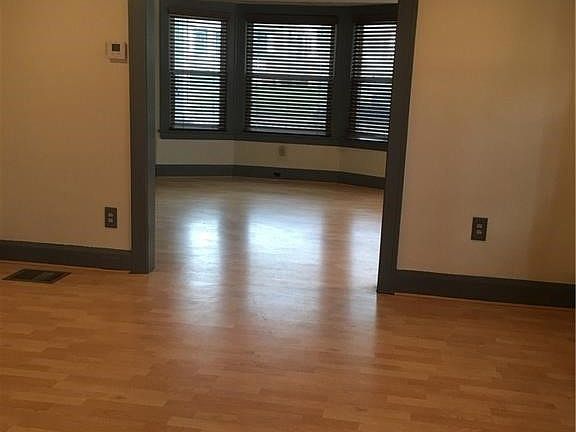 3rd image of 4401-4403 W 48th St #3