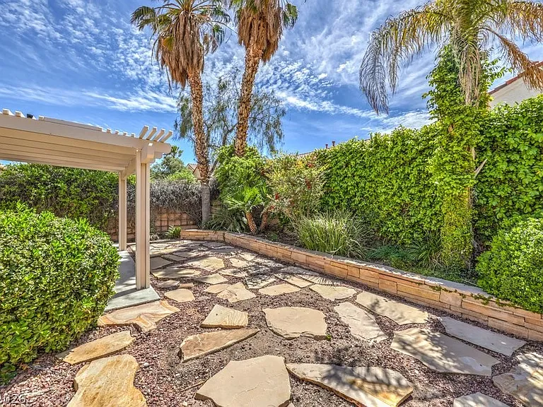 1712 Pinion Mesa Ct — Photo 35
