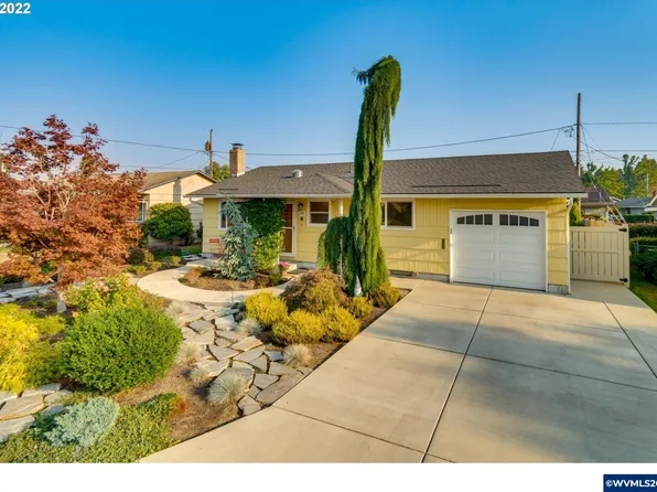 1174 Dellmoor Way, Woodburn, OR 97071