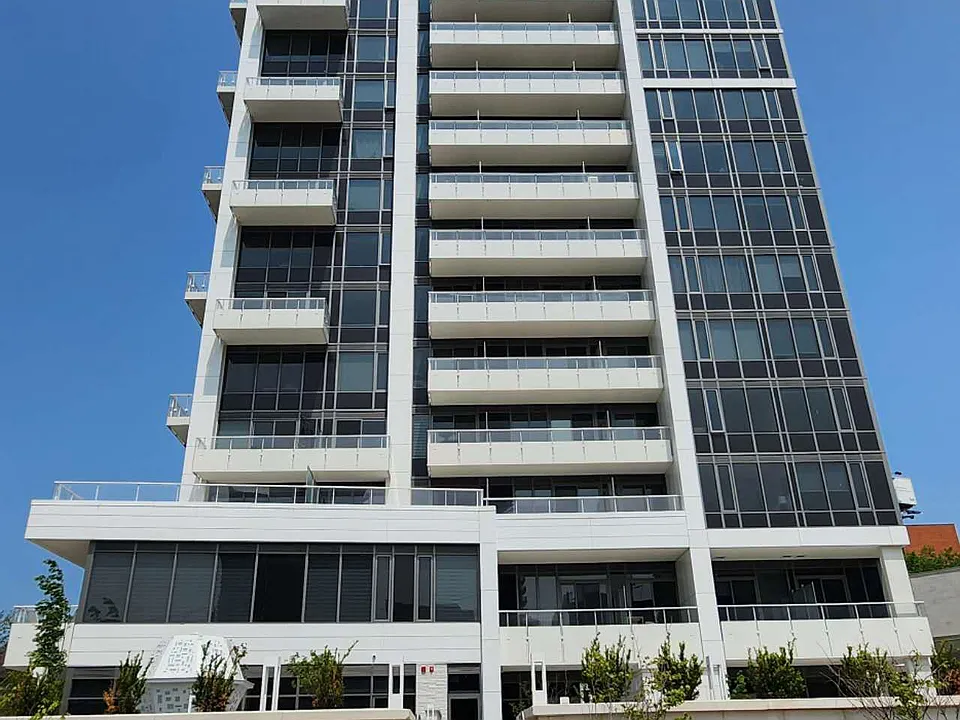 75 Canterbury Pl #1111